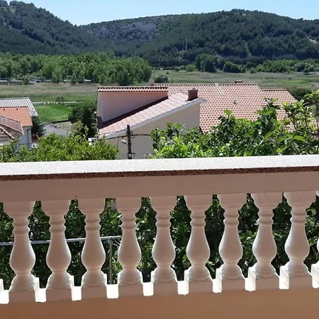 Apartamento 5241-3 For 4 Pers In *