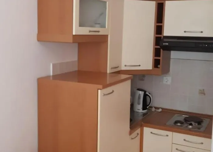 Apartamento 5241-3 For 4 Pers In *